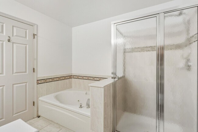 Building Photo - 108 Riverwalk Way