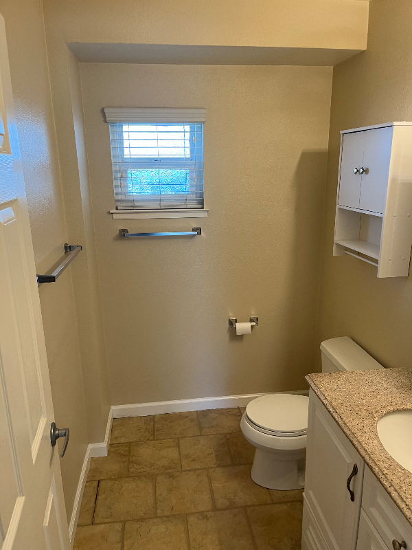 Building Photo - 3533 Woodford Dr