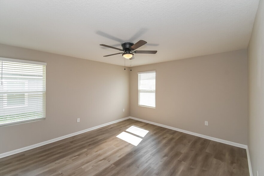 Building Photo - 2283 Pebble Point Dr