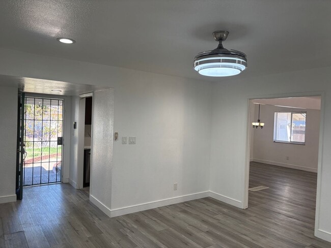 Building Photo - 6920 Maita Cir