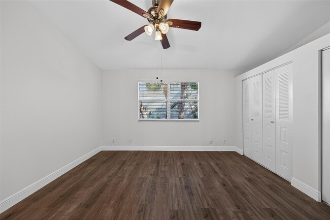 Building Photo - 1921 NE 15th Ave