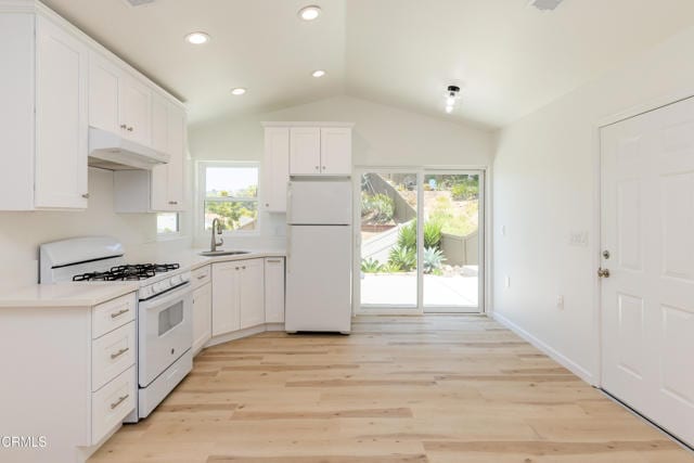 Building Photo - 661 Kickapoo Dr
