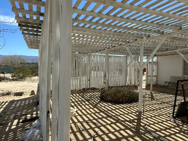 Building Photo - 71001 Giant Rock Rd