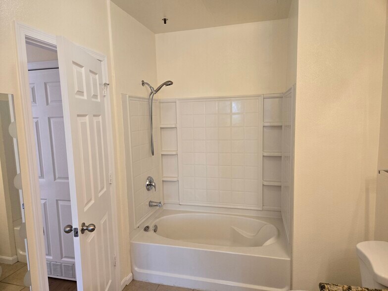 Bathroom - 1060 S 3rd St