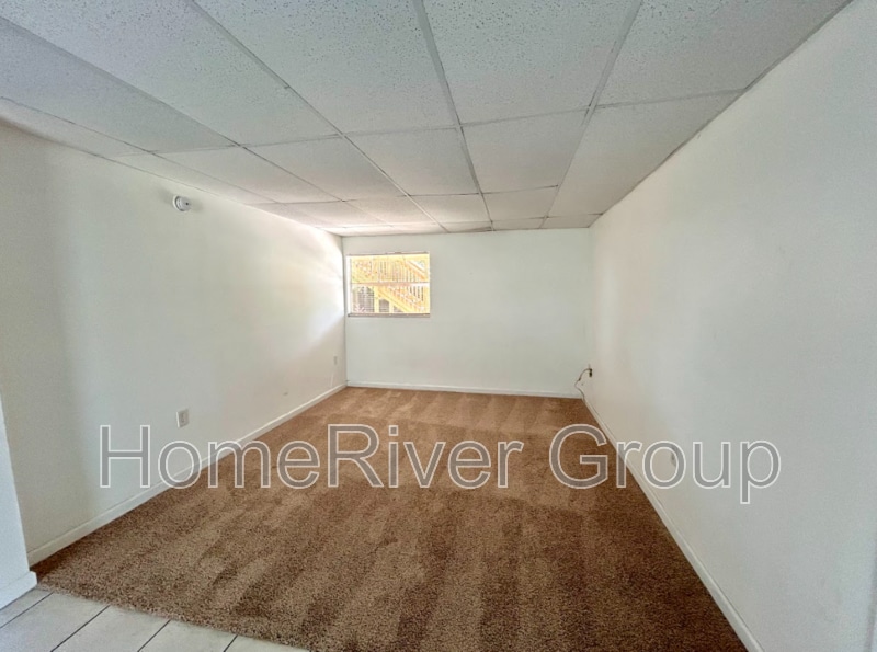Building Photo - 3929 S Shade Ave
