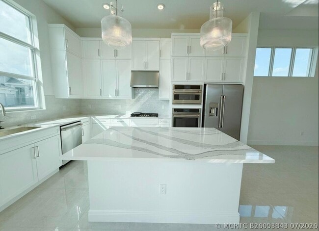 Building Photo - 5066 Lido Key Ln