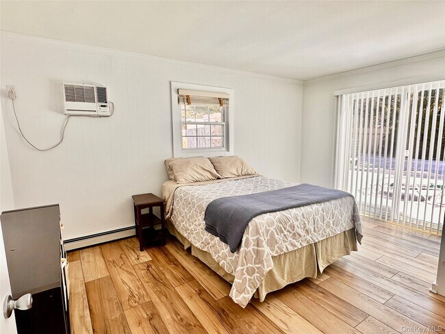 Building Photo - 16 Osceola Ln