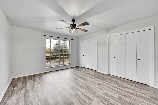 Building Photo - 2902 Airport Rd