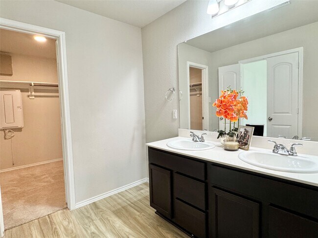 Building Photo - 12715 Beatrice Terrace Dr