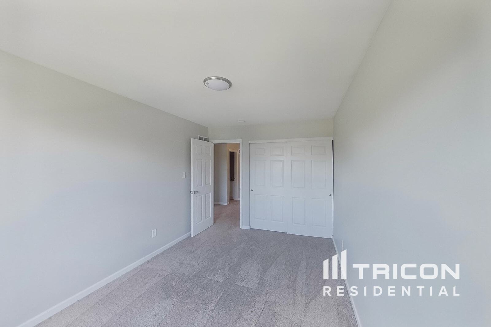 Building Photo - 6024 New Town Dr