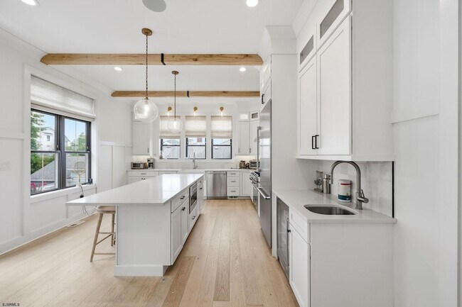 Building Photo - 1A N Haverford Ave