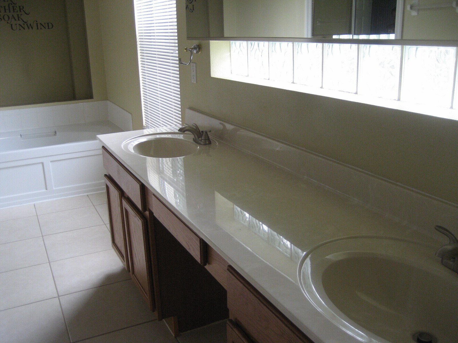Master Bath - 3924 Hollow Crossing Dr
