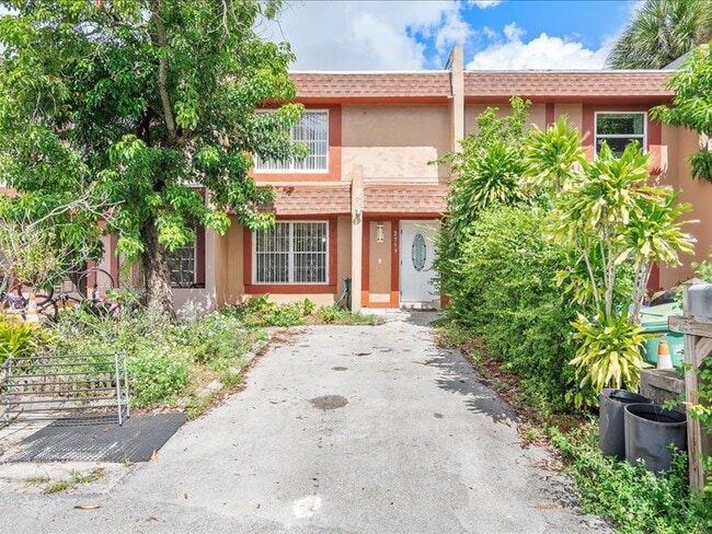 Building Photo - 2759 NW 198th Ter