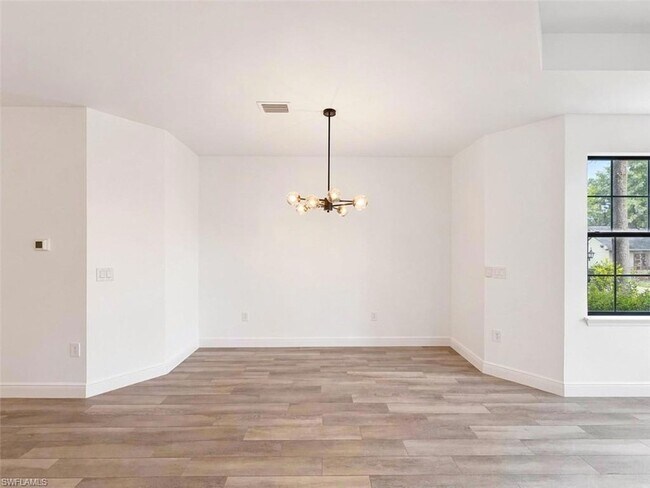 Building Photo - 2295 Marquesa Cir