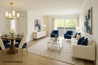 Building Photo - 650 Coral Wy