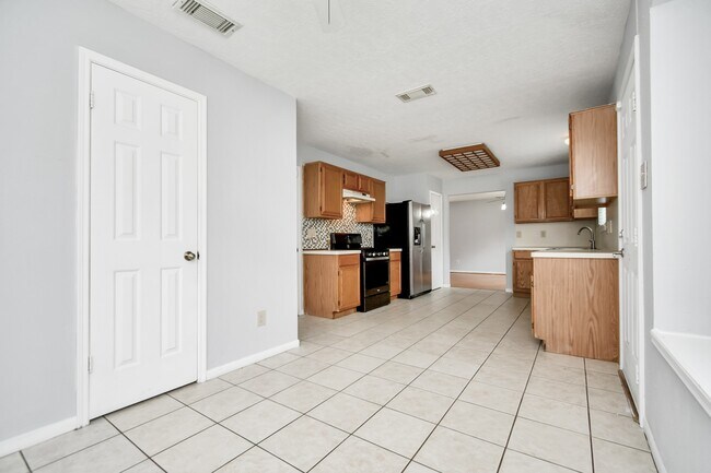 Building Photo - 2707 Blue Mist Dr