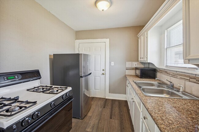 Building Photo - 1115 Bigelow St