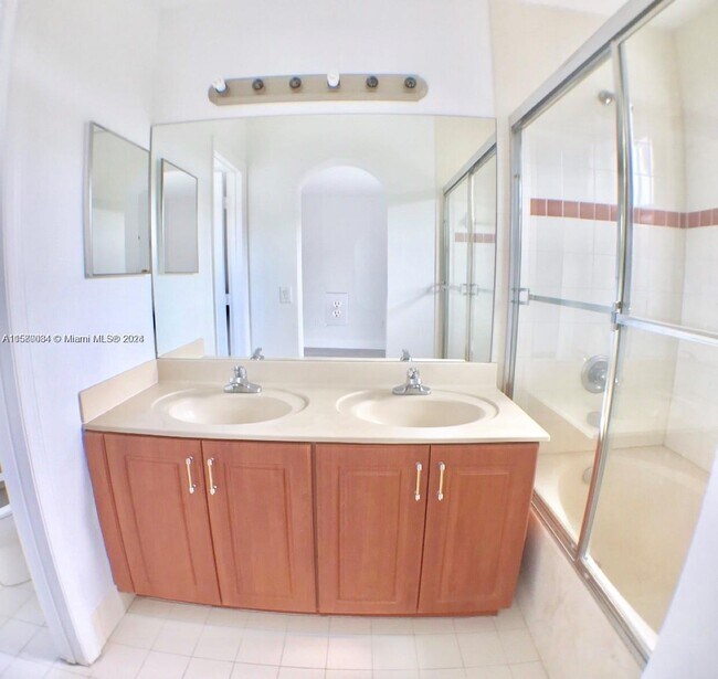 Building Photo - 12804 SW 31st St