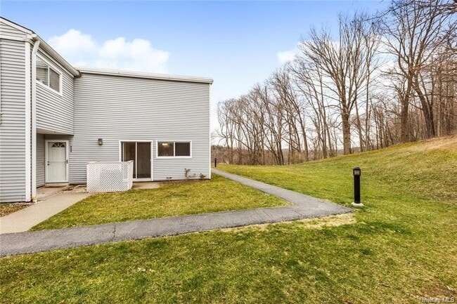 Building Photo - 208 Harris Rd