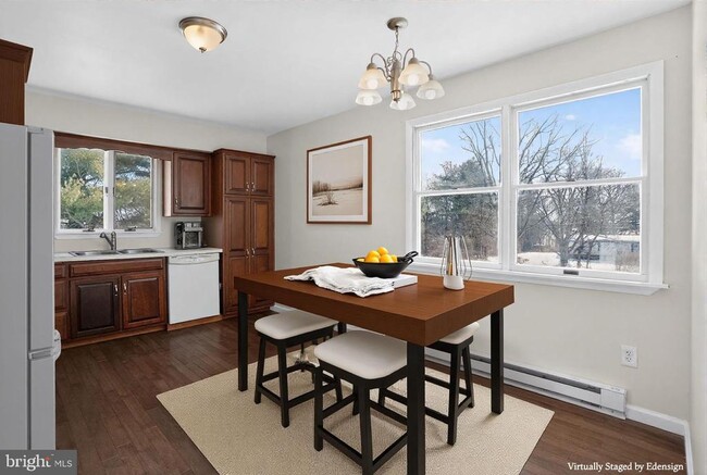 Building Photo - 540 Martins Corner Rd