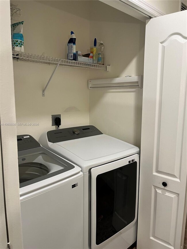 Building Photo - 12992 SW 32nd St