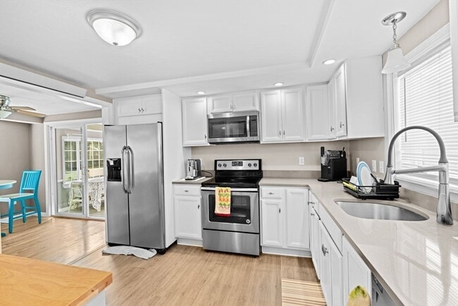 Building Photo - 15 Packard Ave