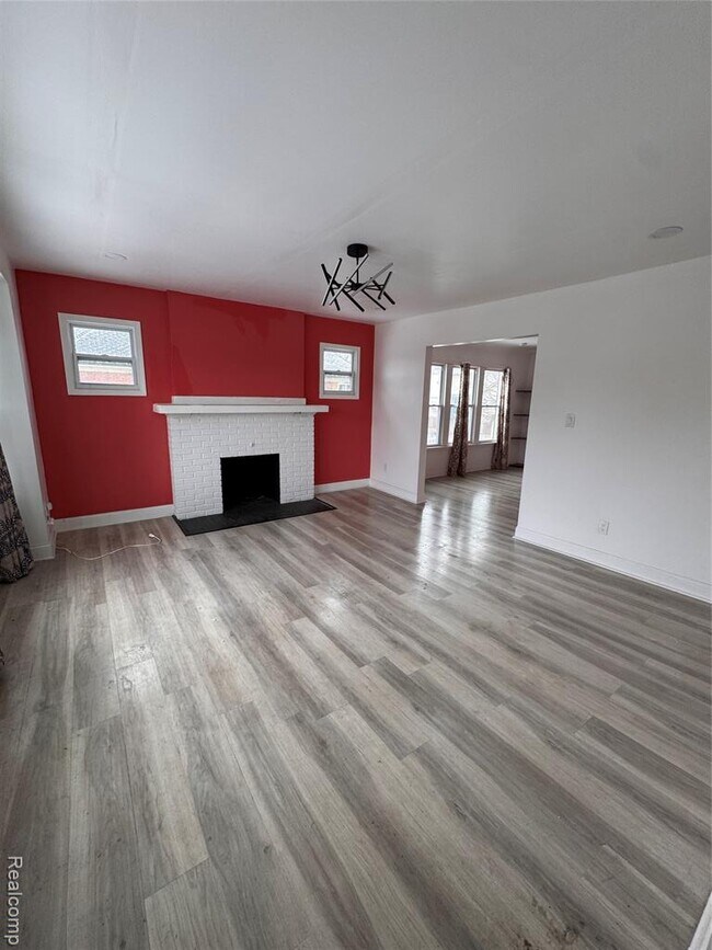 Building Photo - 8569 Quincy St