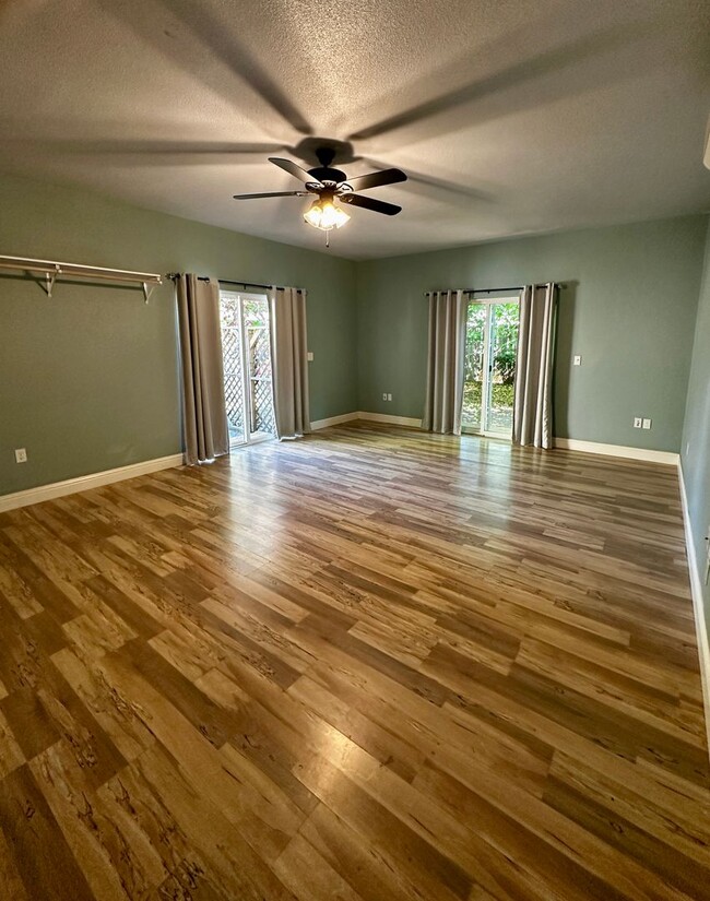 Building Photo - Spacious 1 Bedroom with RIVER TRAIL ACCESS!!