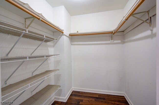 Building Photo - 75 Pear Tree Ln