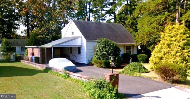 Primary Photo - 324 Swarthmore Rd