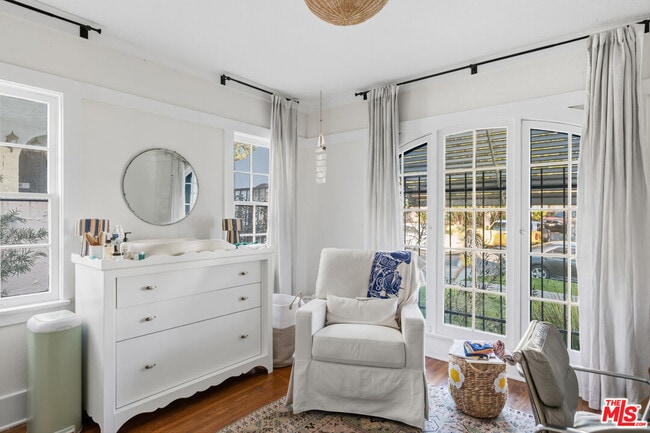 Building Photo - 2009 N New Hampshire Ave