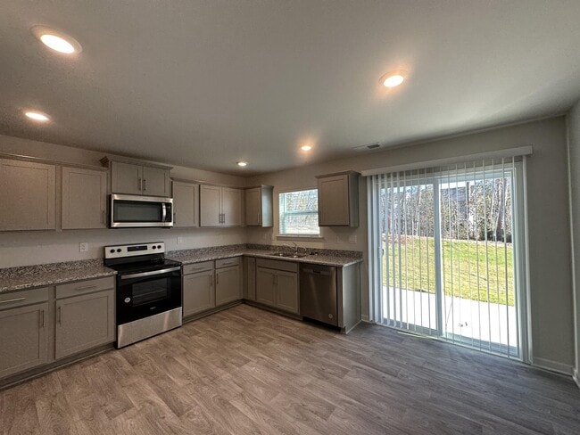 Building Photo - 6017 Northway forest Dr
