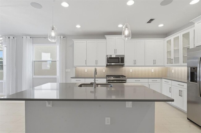 Building Photo - 16029 Tollington Alley