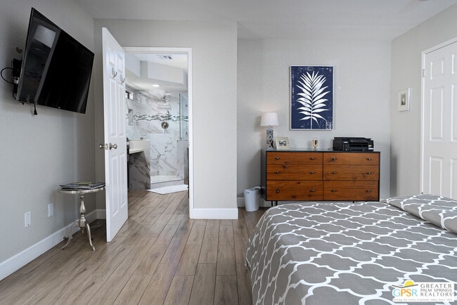 Building Photo - 2342 N San Gorgonio Rd