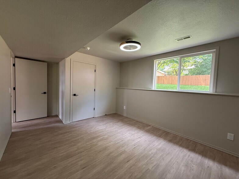 New flooring, paint and fandelier - 2005 S Gordon Dr