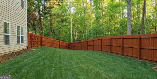 Building Photo - 838 Pond View Ct