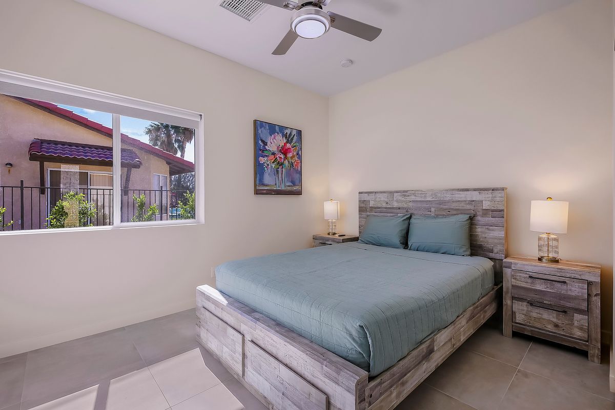 Building Photo - 9190 Puesta Del Sol