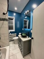 Building Photo - 22 Kent St