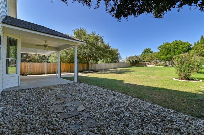Building Photo - 20308 Farm Pond Ln