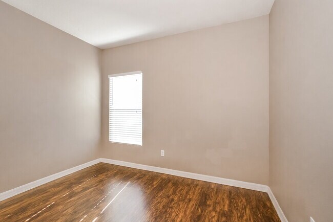 Building Photo - 4921 Windbourne Way