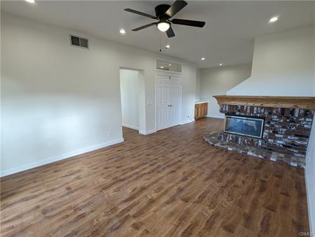 Building Photo - 42057 Parkmont Dr