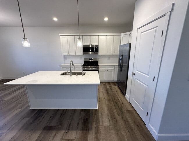 Building Photo - Updated 3-Bedroom Home with Major Upgrades for Lease – $2,800/mo