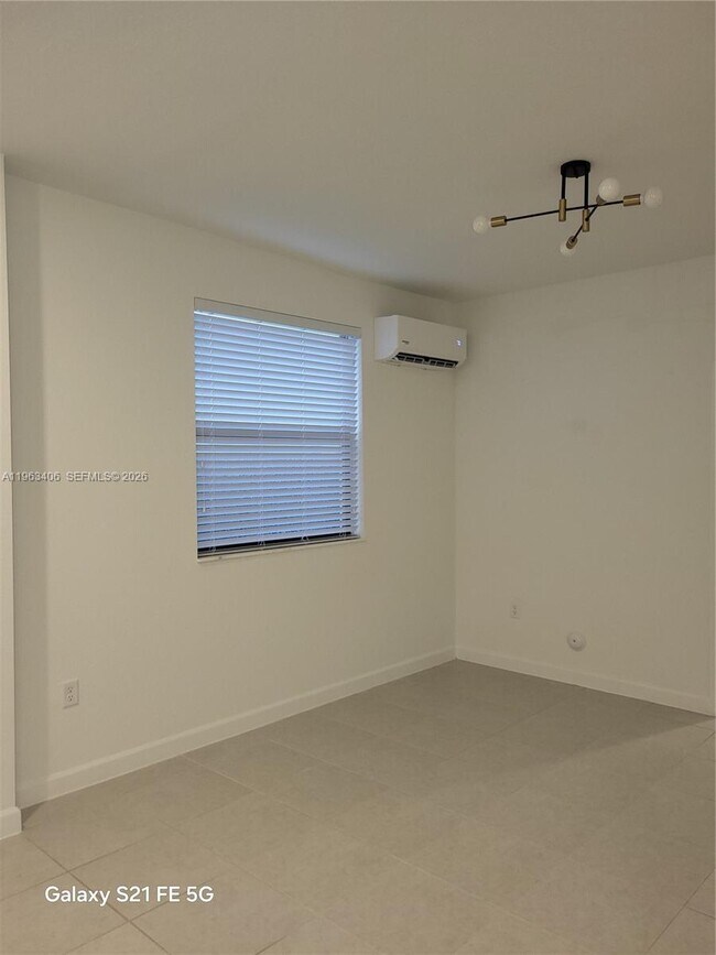 Building Photo - 23393 SW 133rd Ave