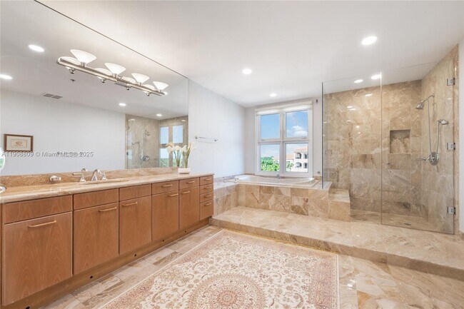 Building Photo - 13643 Deering Bay Dr