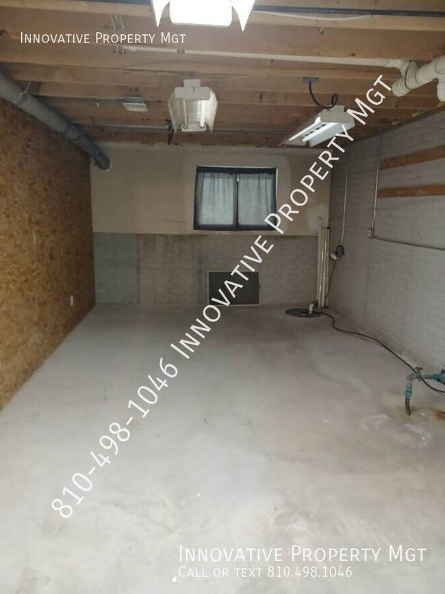 Building Photo - 1099 Old Leake Ct