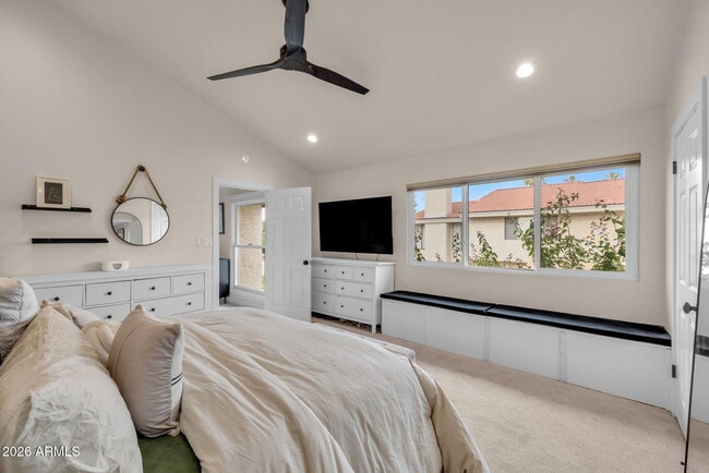 Building Photo - 7609 N Lynn Oaks Dr
