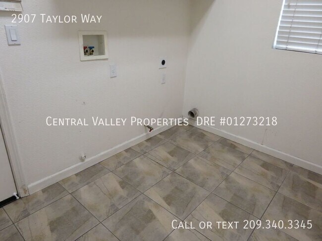 Building Photo - 2907 Taylor Way