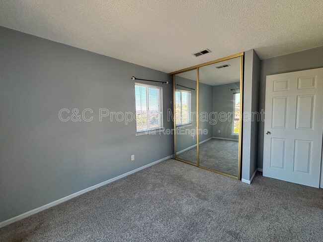 Building Photo - 1252 Marionola Way