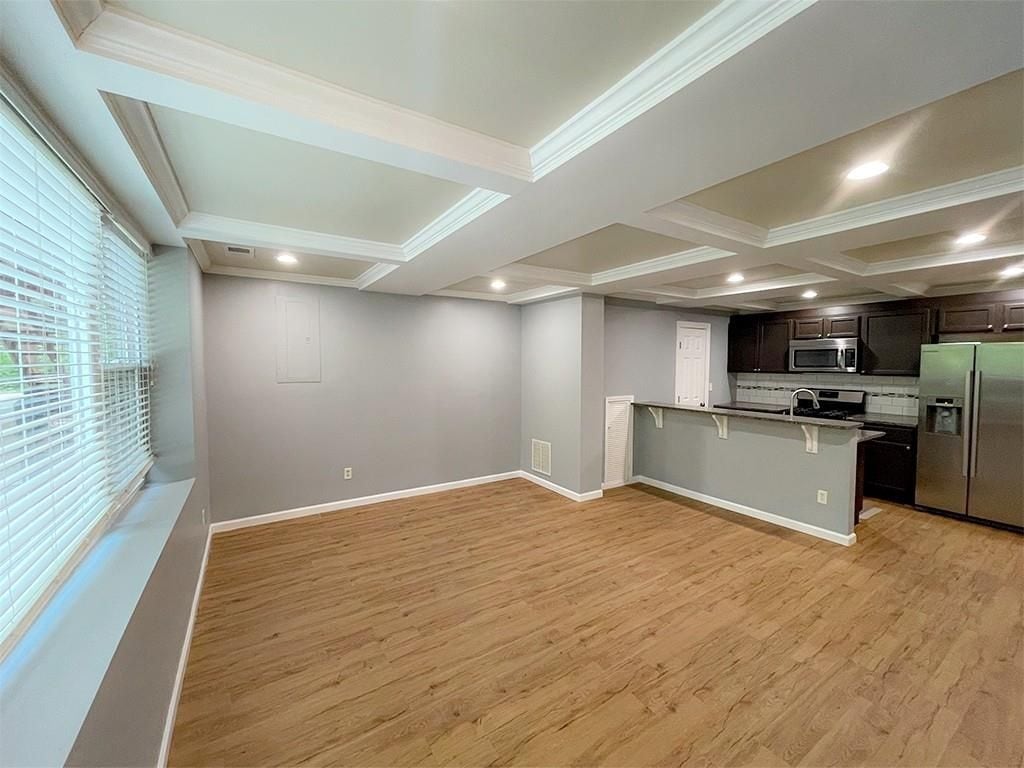 Building Photo - 2637 Twin Oaks Dr NW