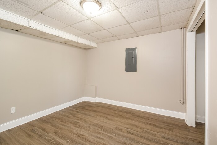 Building Photo - 3760 Cherokee Overlook Dr
